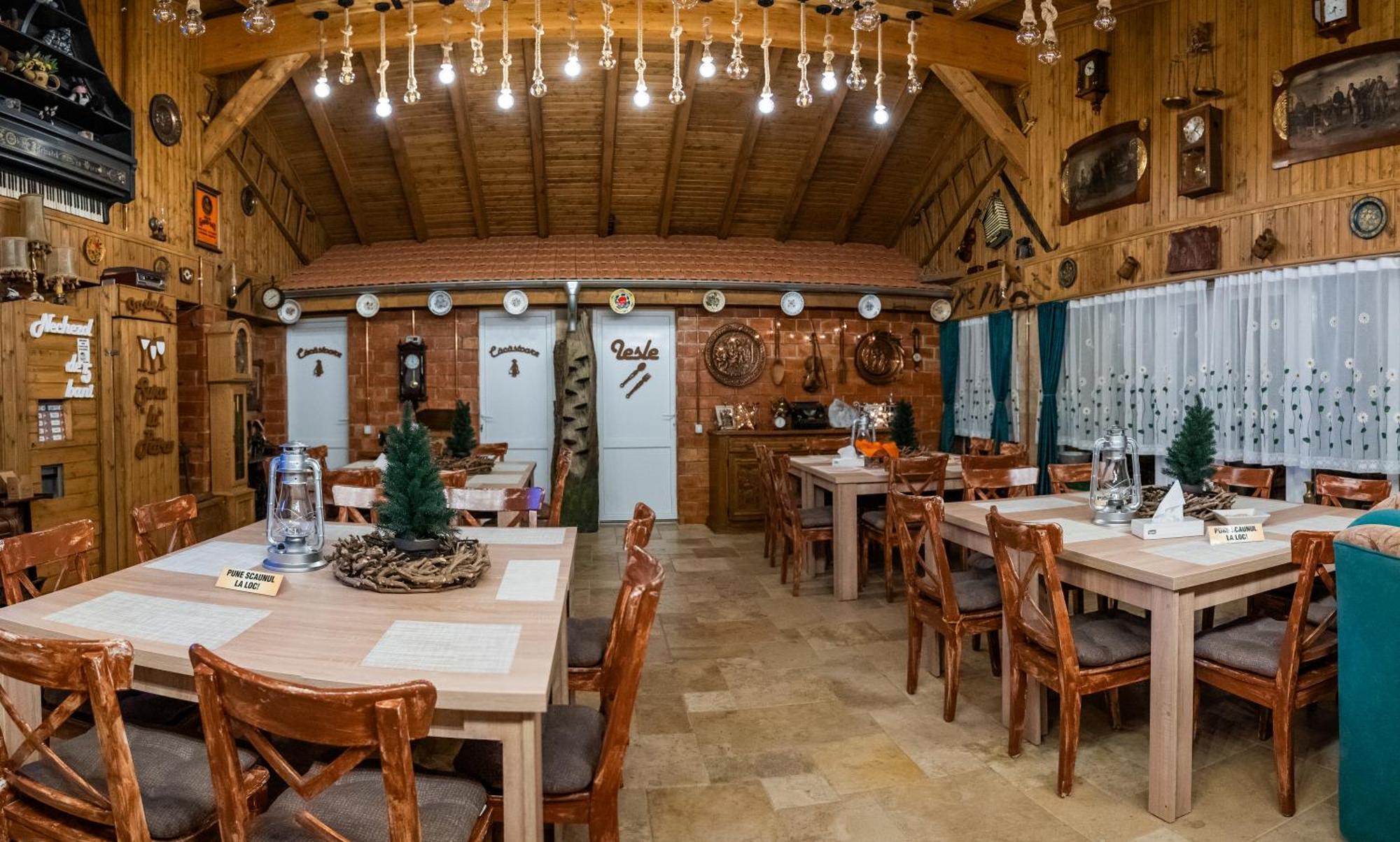 Sura Lu' Patru Apartment Vulcan  Ngoại thất bức ảnh